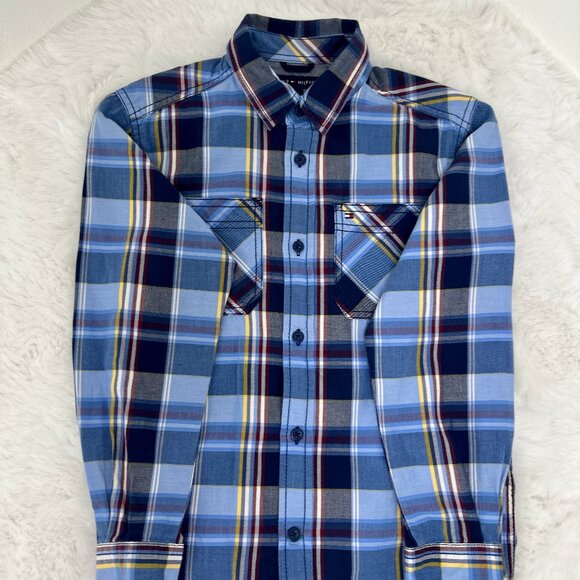 Tommy Hilfiger boys’ long-sleeve button-down shirt - Picture 4 of 9